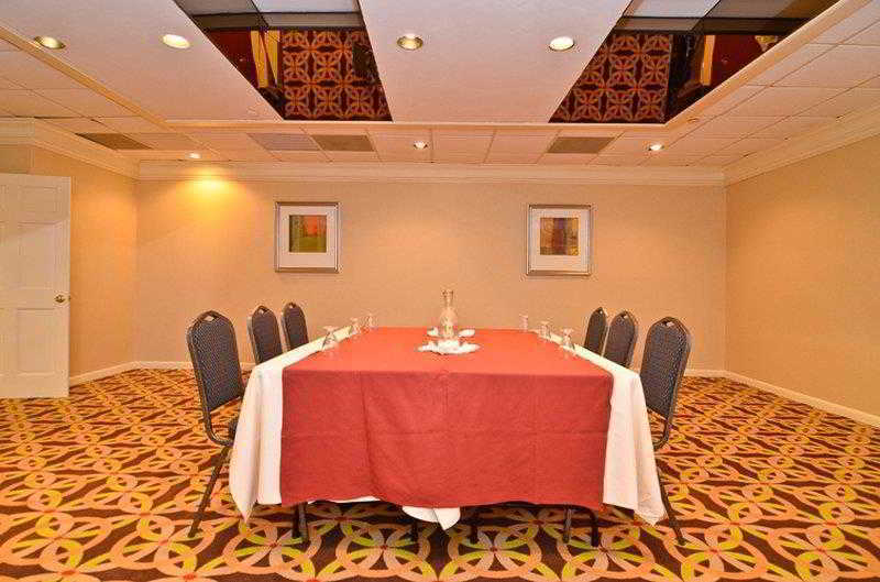 Best Western Watertown/Fort Drum Restaurant bilde